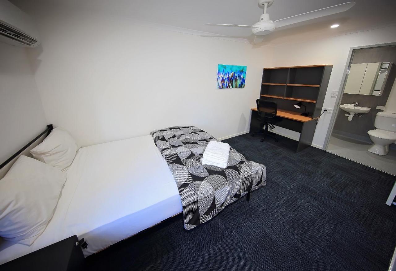 Hostel Mihaven Shared Living - Pembroke St Cairns Exterior foto