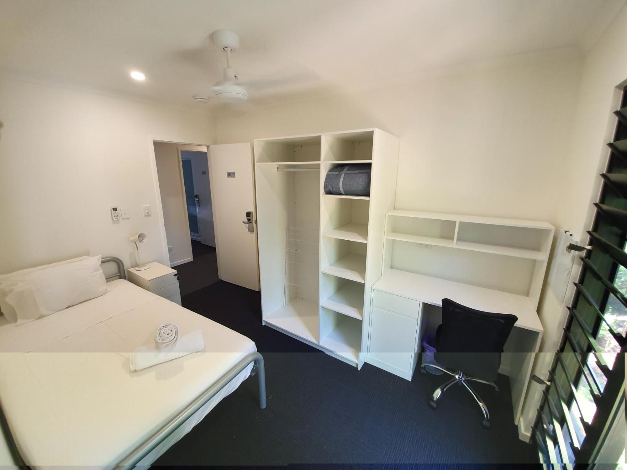 Hostel Mihaven Shared Living - Pembroke St Cairns Exterior foto